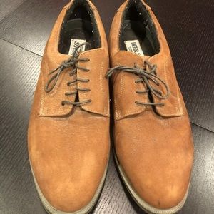 Deer Stags Tan Mens Shoes Sz 10.5 Genuine Leather
